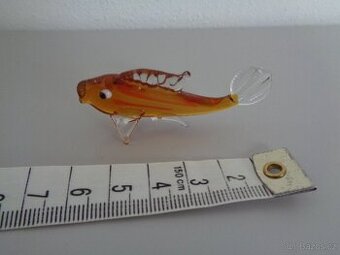 Malinká skleněná rybička