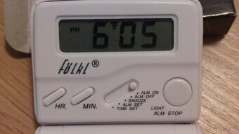 Digitální hodiny  budík