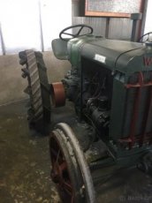 Traktor wikov