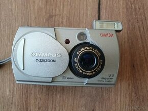 Olympus C-220 ZOOM