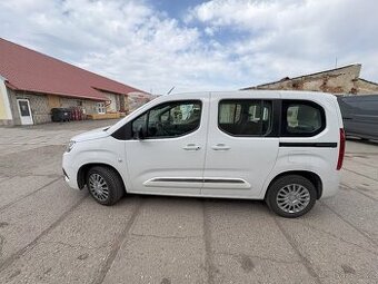 ProAce City Verso