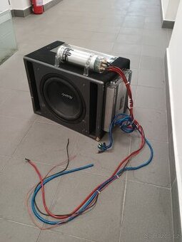 Subwoofer + Kapacitor + zesilovač - 1