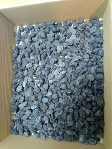 Ani manitite (obsidián) 3,4kg