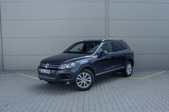 Volkswagen Touareg - 1