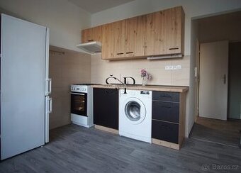 Pronájem bytu 2+kk, 39 m2, Rokycany, ulice Vokáčova