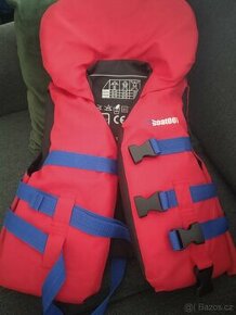 Vesta záchrana,vesta na člun,vesta plovouci