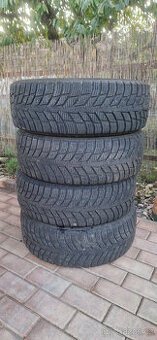 Pneumatiky Nokian Snowproof 215/65R16C
