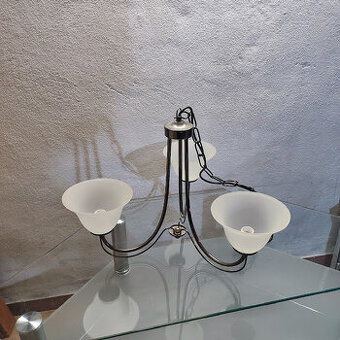 Tříramenný , nastavitelný lustr