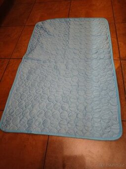 Chladící podložka pro psy 96x66cm