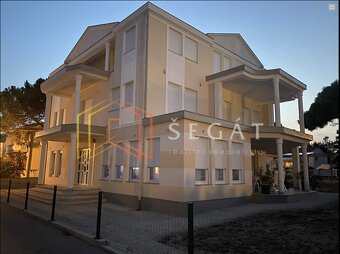 Prodej luxusních apartmánů několik metrů od moře Chorvatsko - 1