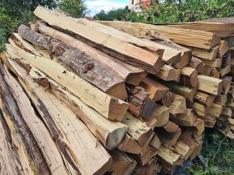 Akátové sloupky, akátové kůly, akát