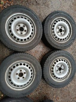 VW T5 T6 - disky 6,5x16 et51 + zimní 205/65/16C
