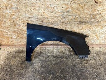 PRAVÝ PŘEDNÍ BLATNÍK VW PASSAT B6 LC9X