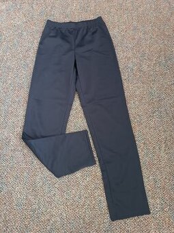 Tepláky vel. 146/152 Decathlon