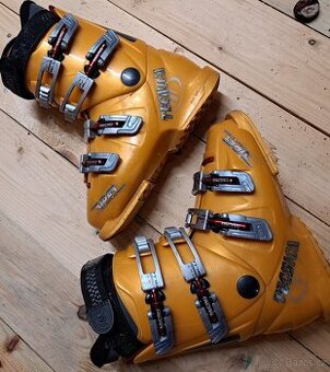 Prodám lyžařské boty