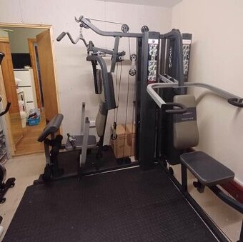 Prodám zánovní multifunkční posilovací věž