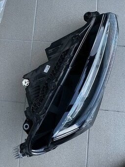 Škoda SuperB 3,III,Face Lift, P.P.světlomet , 3V1 941 016C