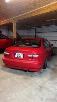 Zadní podnárazník Civic 5g coupe