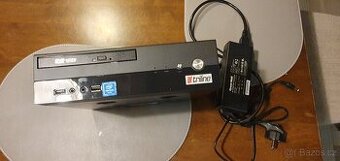 Stolní počítač + monitor