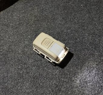 Magnetická svítilna kufru Superb 2