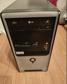 Dva starší počítače LGA1155