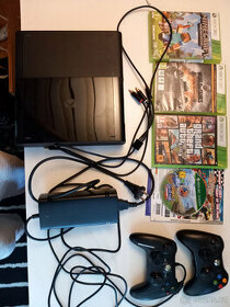 Xbox 360 E Stingray s Hrami a Příslušenstvím - Herní Sada - 1