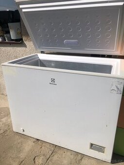 Mrazák electrolux