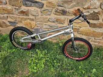 Trialové kolo 20"