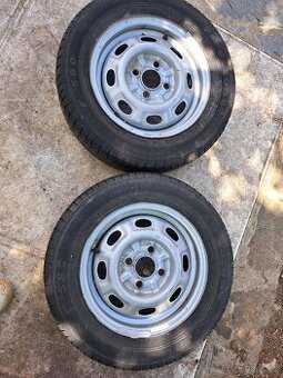 2x pneu + disk Škoda favorit