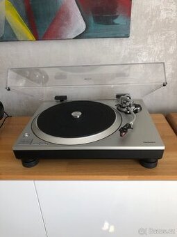 Gramofon Technics SL - 1500 C
