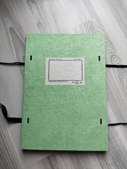 Šestnáctistránkový album československých poštovních známek
