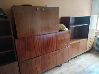 Skříně šatní retro leštěné, různé