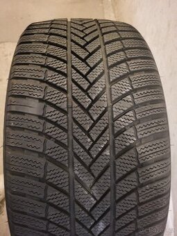 Bridgestone Blizzak LM005 265/40 R21 105V