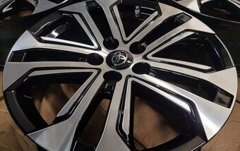 TOYOTA RAV4,V,18' alu disky,senzory TPMS