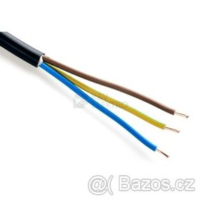 Různé druhy CYKY kabely, jističe a elektromateriál