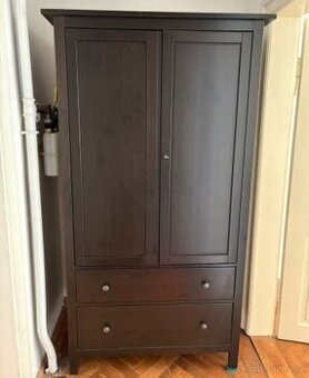 Šatní skříň Ikea Hemnes