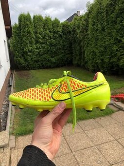 Kopačky Nike Magista 45