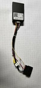 Video adaptér pro připojení parkovací kamery VW
- 1