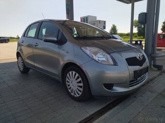 Toyota Yaris II 1,3VVT-i 64kw, AUTOMAT,