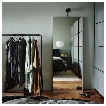Ikea zrcadlo s hliníkovým rámem Hovet (78x198cm)