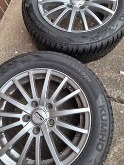 16" zimní 205/60/16 Kumho