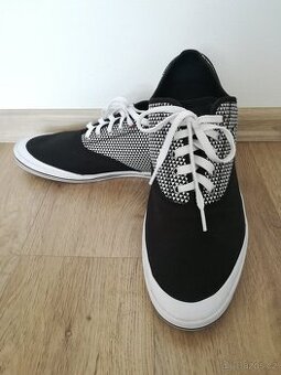 Pánské/chlapecké černo-bílé tenisky vel. 45