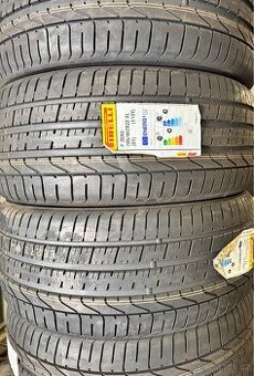 Pirelli P Zero 285/40 R22 XL 110 Y