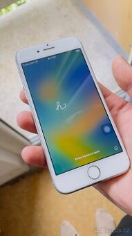 iPhone 8 - 1