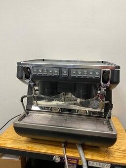 Kávovar Nuova Simonelli Appia life compact
