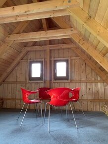 Židle stohovatelné