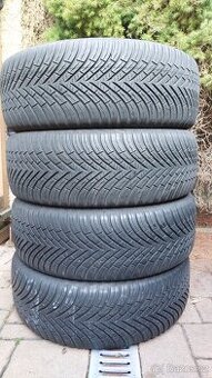 Pneu celoroční, 4 ks, rozměr 205/55/16, 91H, zn. VREDESTEIN