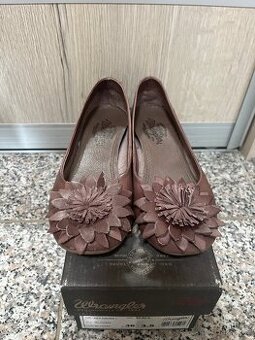 Balerýnky Wrangler vel. 36