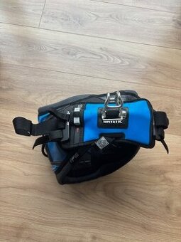 Trapéz Mystic velikost M, úplně nový