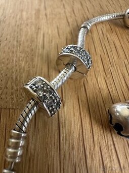 Nacvakávací korálek na Pandora náramek